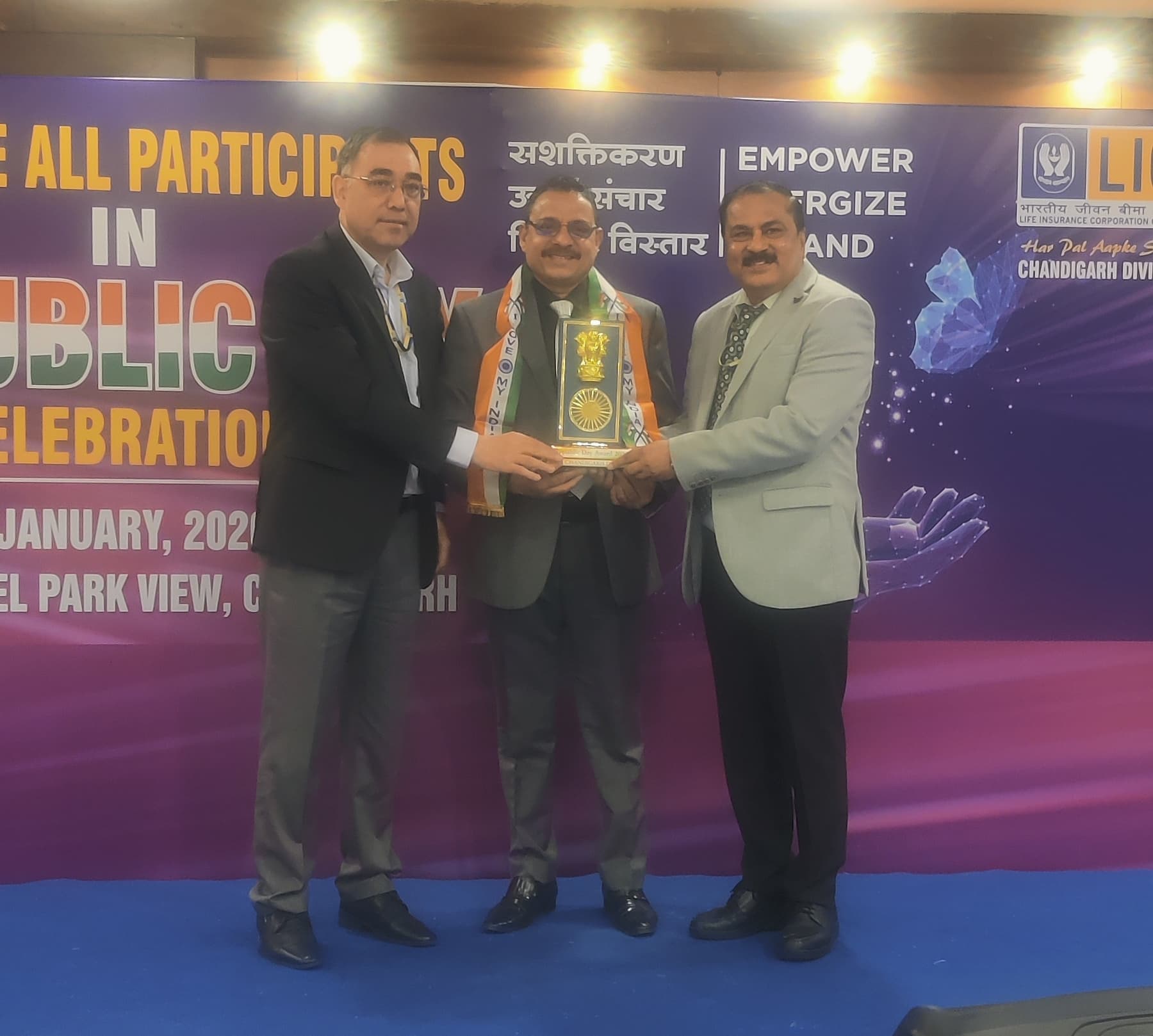 Subhash Panjla with LIC career team members