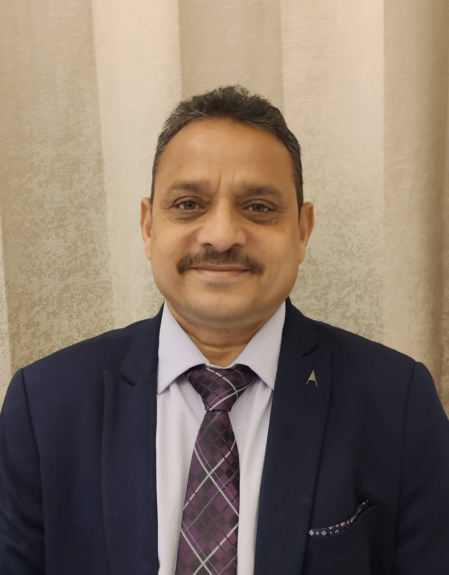 Subhash Panjla, LIC career mentor